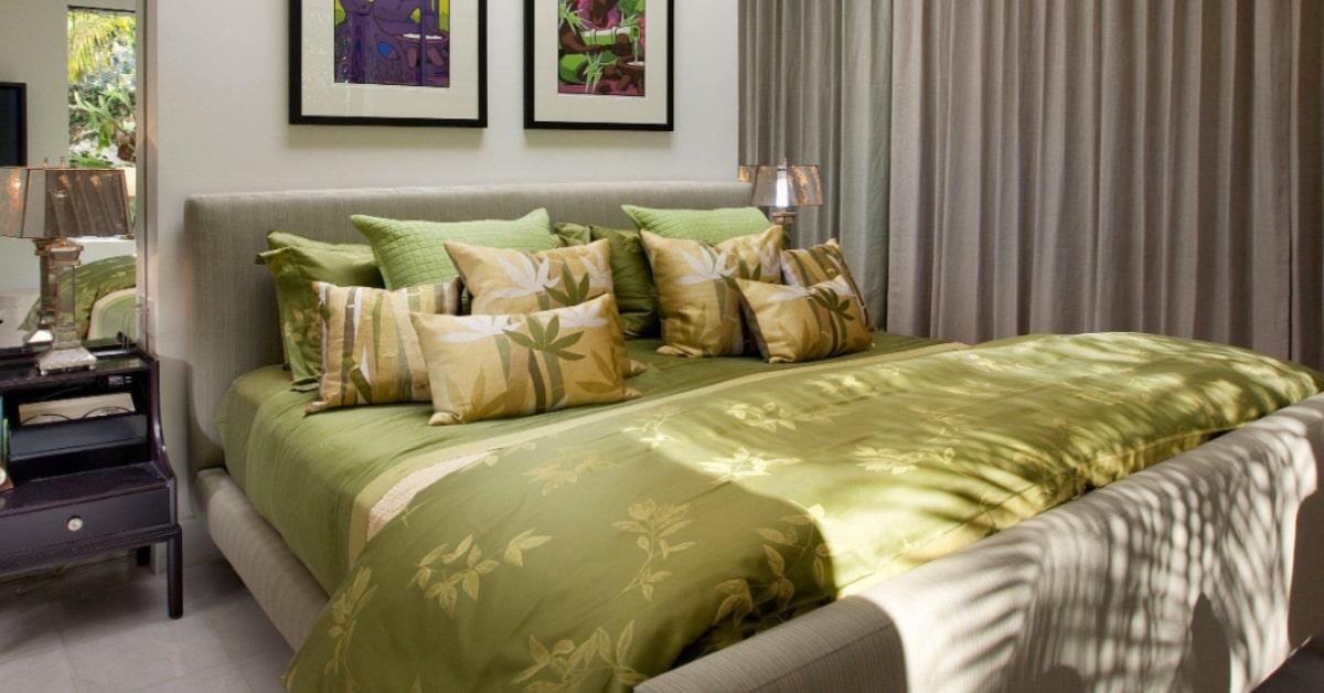 10 ПОРАД, ЯК ВІЗУАЛЬНО ЗБІЛЬШИТИ МАЛЕНЬКУ СПАЛЬНЮ